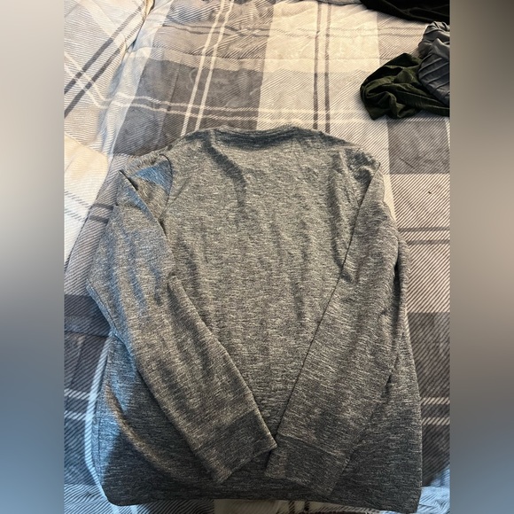 NWT long sleeve shirt - Picture 3 of 3